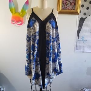 Flowy abstract paisley print top